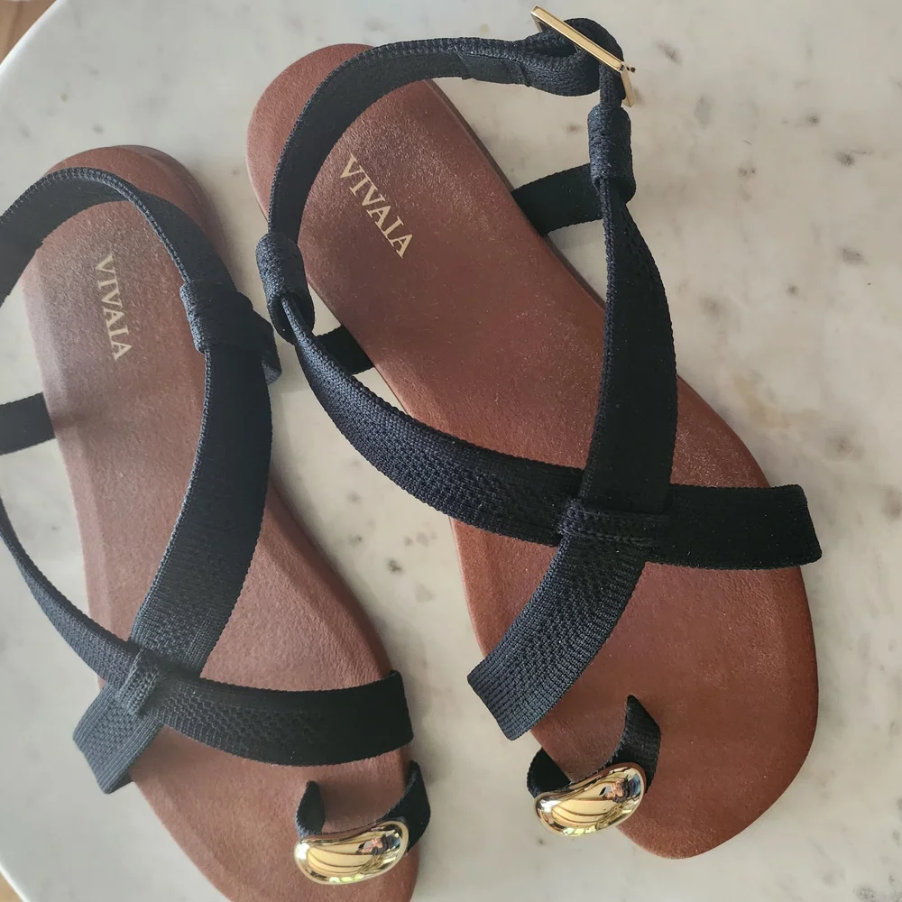 ViVI Black Strappy Sandals with Brown Footbed
